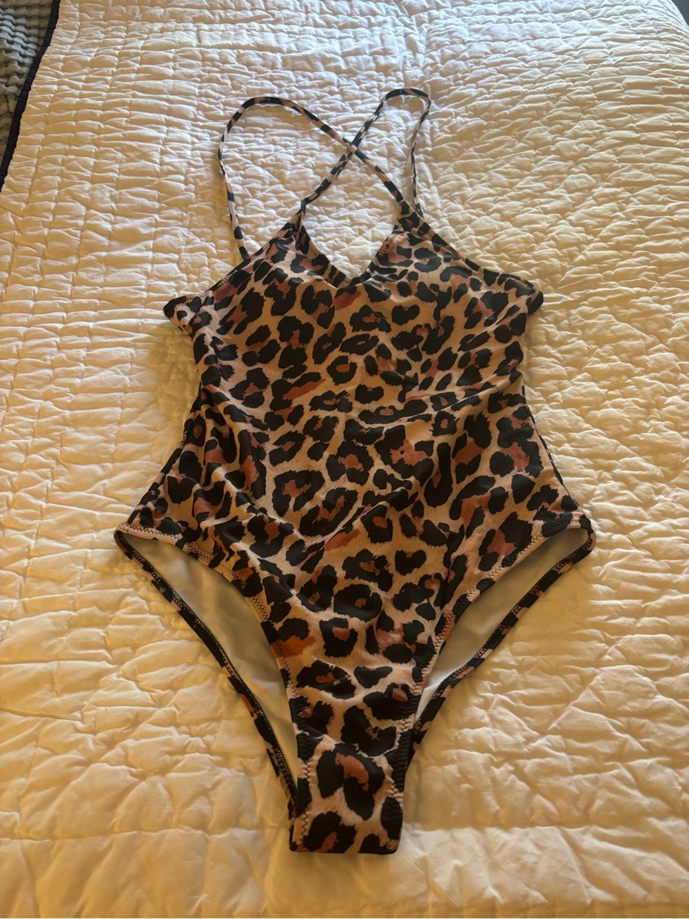 Sexy Leopard Print One-Piece Swimsuit Size M NEW with tags